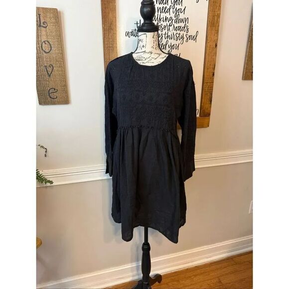 Zara Dresses & Skirts - Zara Women's Embroidered Eyelet Long Sleeve Cotton Blend Mini Dress Black XS